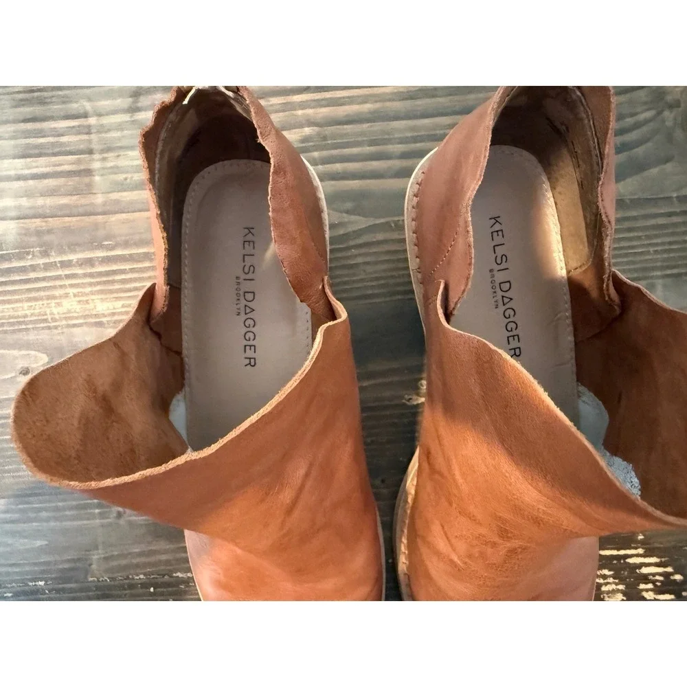 Kelsi Dagger‎ Brown Leather Ankle Boots Size 7.5 Heeled Booties Women's Shoes